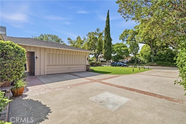 Building Photo - 8350 Duarte Rd
