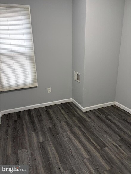 Building Photo - 75 Jersey St