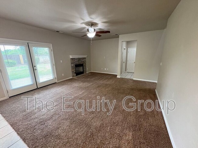 Building Photo - 1249 N Julieann St