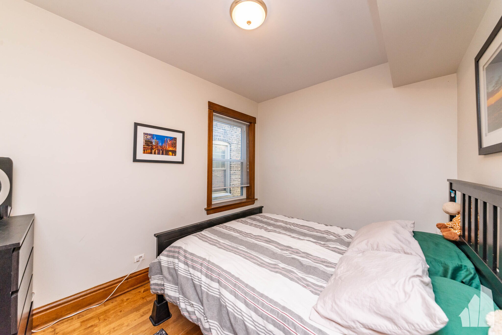 Building Photo - 3716 N Racine Ave