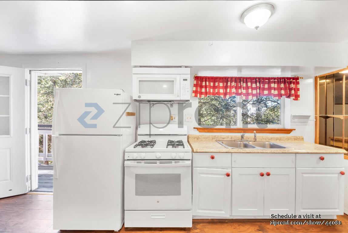 Building Photo - 129 Zermatt Dr