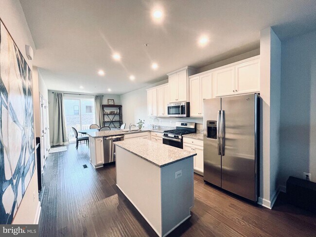 Building Photo - 22178 Maple Tree Ter