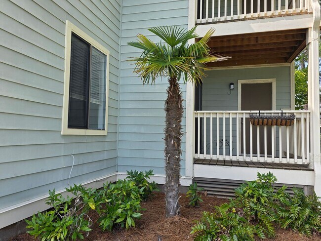 Primary Photo - 1481 Center St Ext