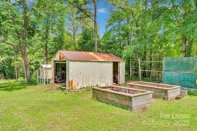Building Photo - 1755 Simplicity Rd