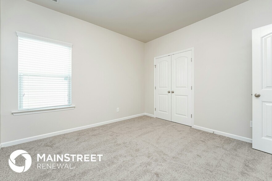Building Photo - 6239 Baltusrol Terrace