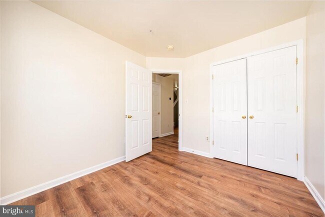 Building Photo - 12121 Amber Ridge Cir