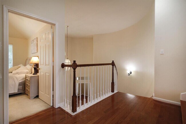 Building Photo - 18811 Cypress Chateau Dr
