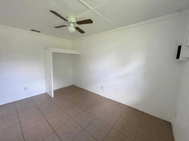 Building Photo - 1107 SW Fort King St