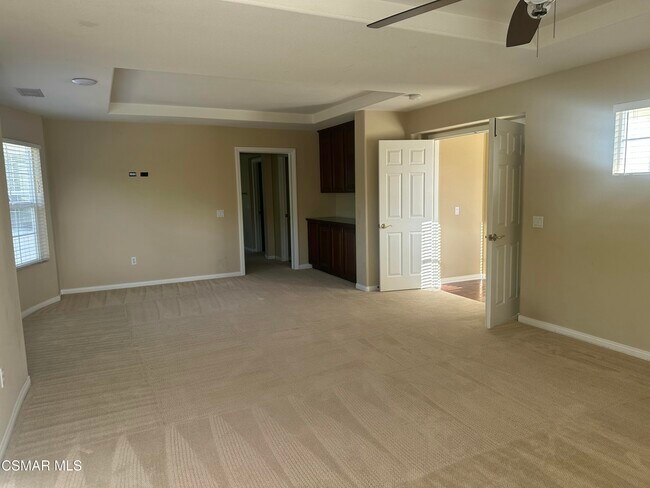 Building Photo - 3073 Heavenly Ridge St