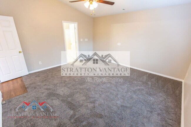 Building Photo - 6714 E Flynn Ave