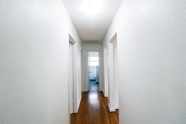 Building Photo - 4513 Nina Lee Ln
