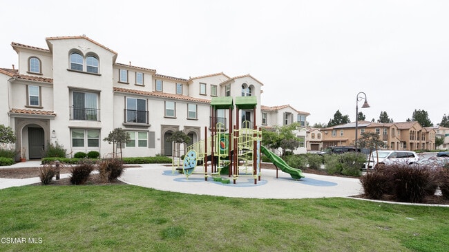Building Photo - 5057 Robles St
