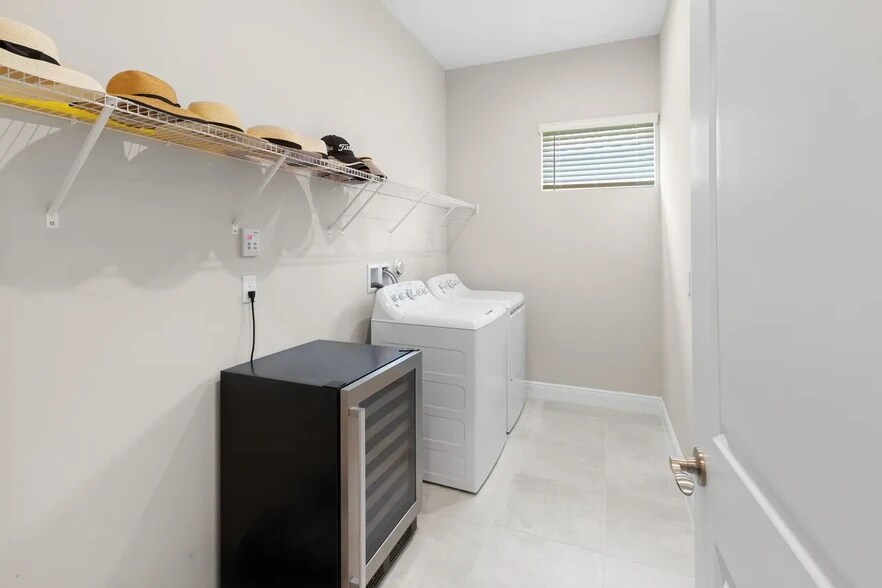 Building Photo - 13004 SW Ambra St