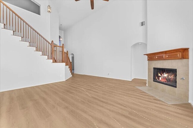 Building Photo - 8404 Hitching Tr