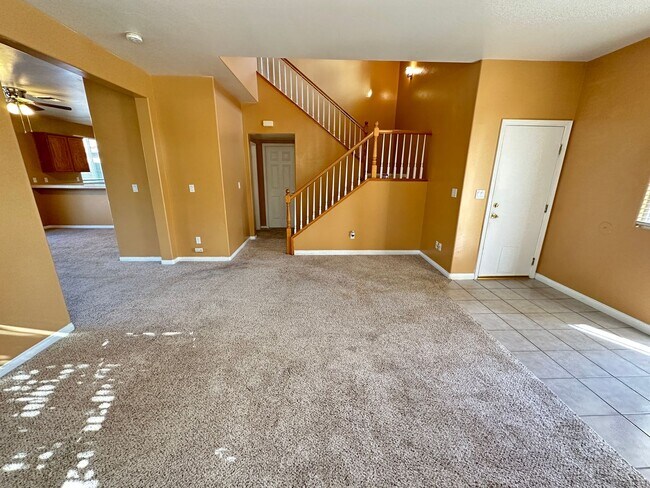 Building Photo - Charming 4-Bedroom, 3-Bathroom Home in Silver Creek
