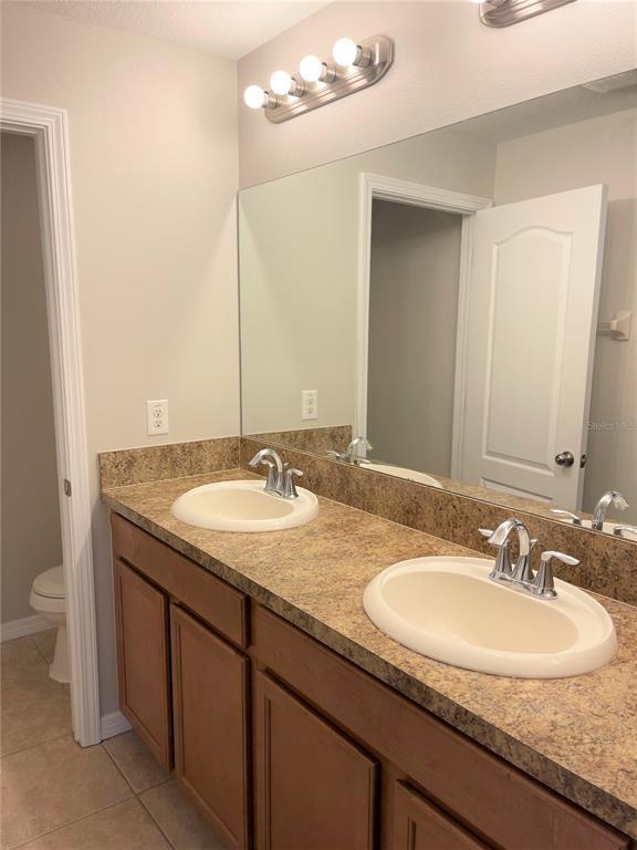 Building Photo - 4011 Winding Vine Dr