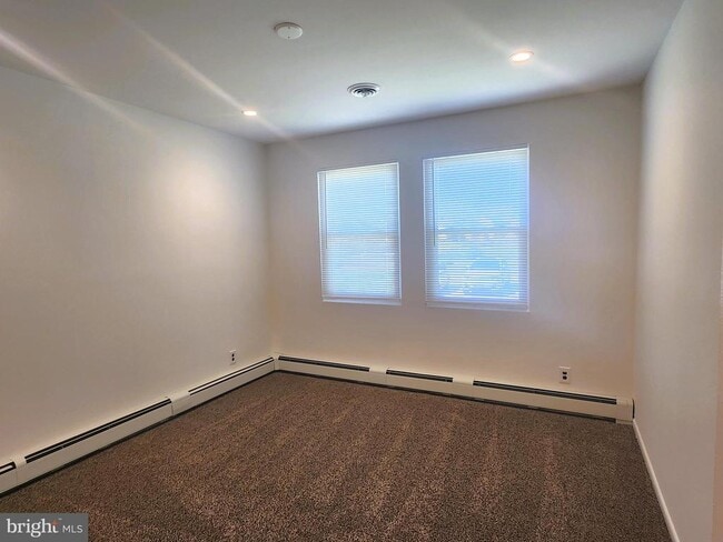 Building Photo - 5419 Sargent Rd