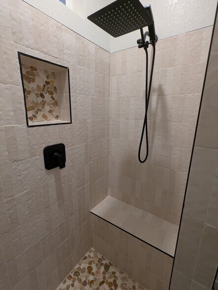 Building Photo - 267 E Smoke Tree Rd