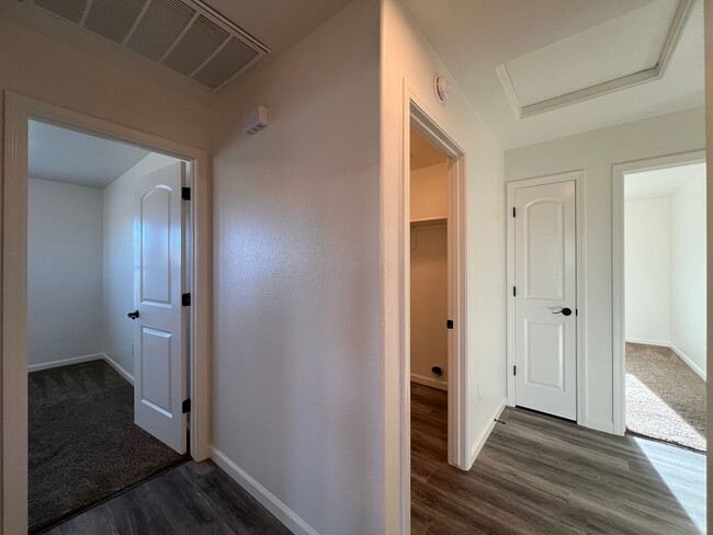 Building Photo - Charming 3 Bedroom, 2 bath, 2 car garage home in Fallon