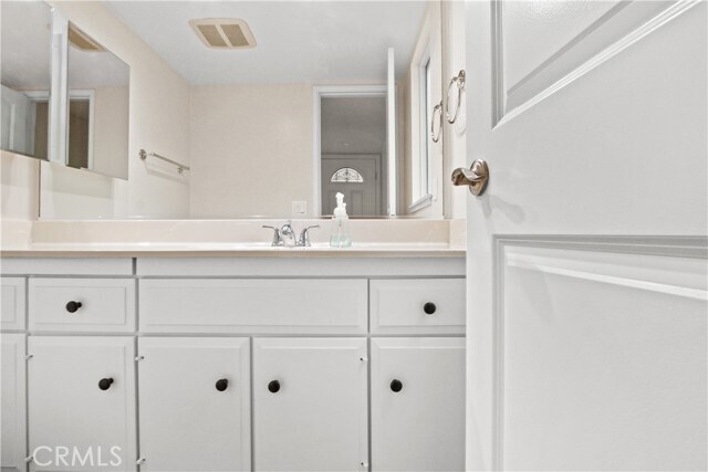 Building Photo - 9846 Villa Pacific Dr