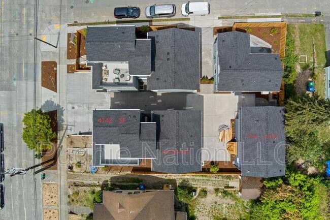 Building Photo - 4142 3rd Ave NW