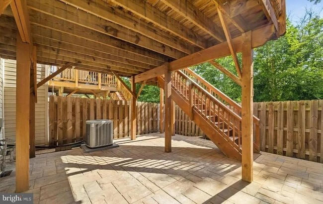 Building Photo - 114 Compass Cove