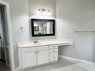 Building Photo - Spacious Luxury Pool Home | 4BR + Office + 3-Car Garage