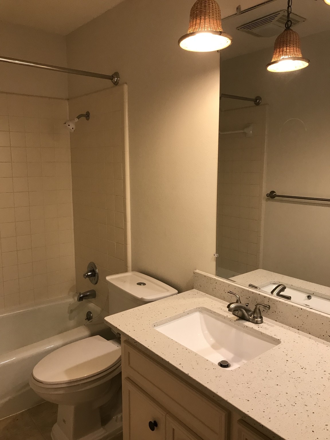 Bath 2 - 11203 Oak View Dr
