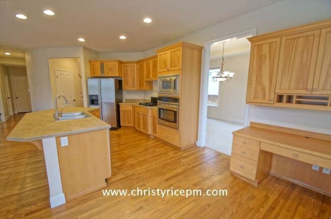 Building Photo - 308 239th Way SE