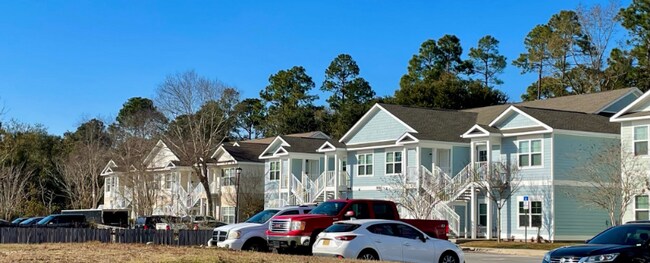 Building Photo - 4640 Crossing Ct