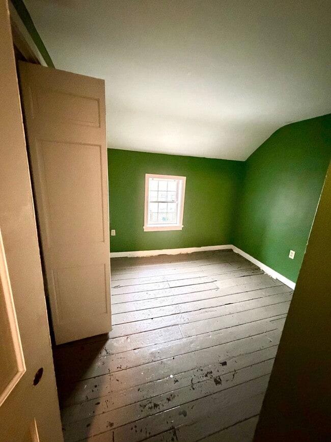 Building Photo - 139 Howard Ave