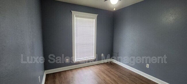 Building Photo - 1820 Cimarron Trail