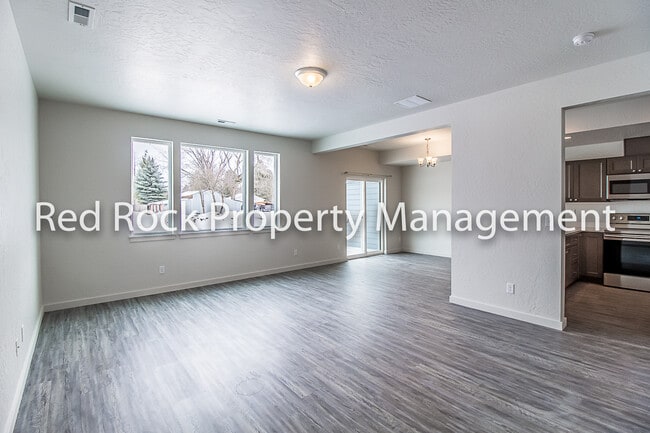 Building Photo - 2616 N Arties Ln