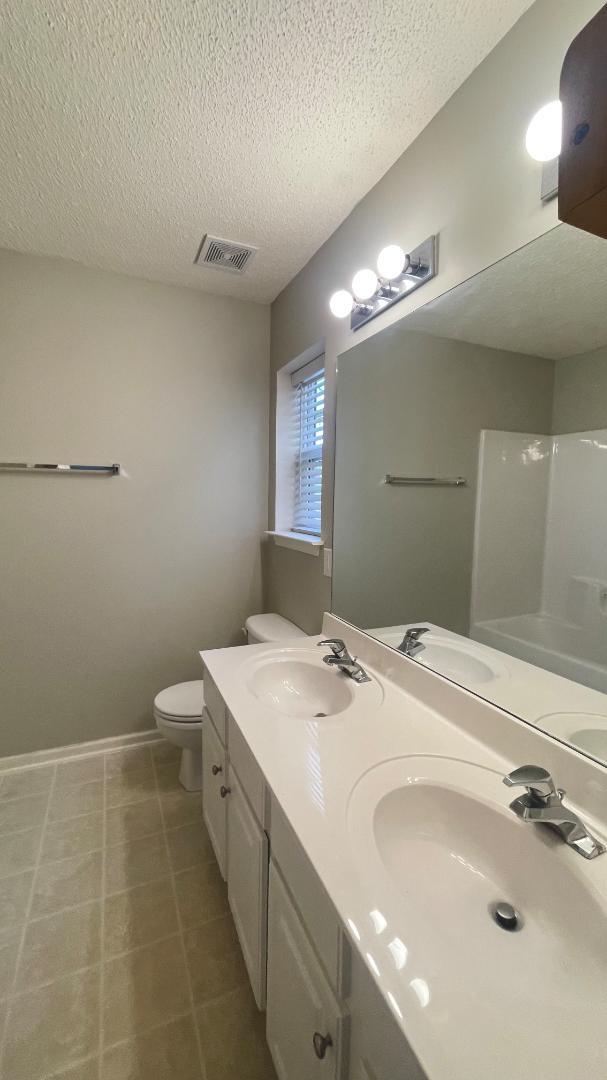 Building Photo - 24 Sidney Marie Ct