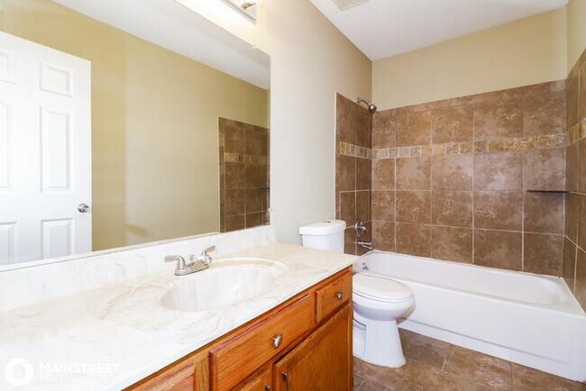 Building Photo - 1160 Hunters Lake Dr, Cordova, TN 38018