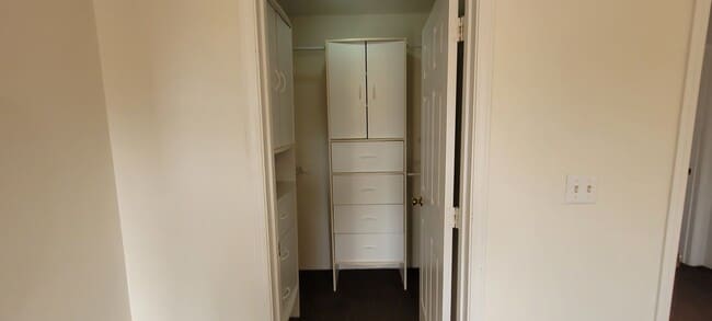 Building Photo - Spacious 3-Bedroom Home in Tropics at Waik...