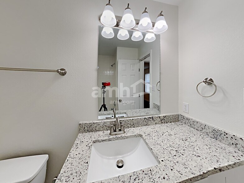 Building Photo - 22111 Cassini Ct