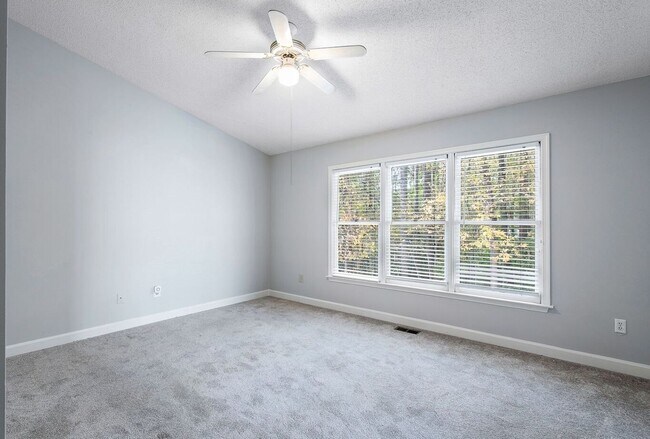 Building Photo - Cool, Mod 2 Bedroom Home in Brandermill