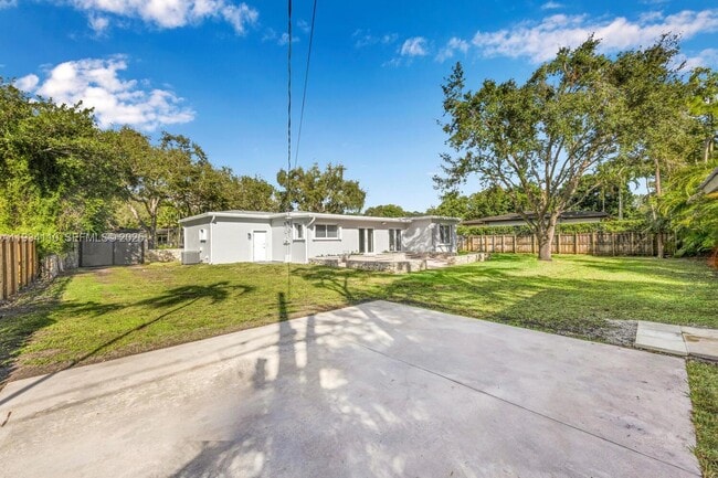 Building Photo - 6110 SW 79th St