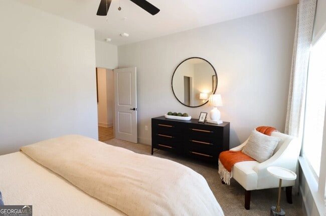 Building Photo - 300 Hwy 81