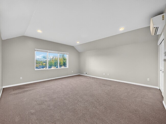 Building Photo - 9825 15th Pl SE