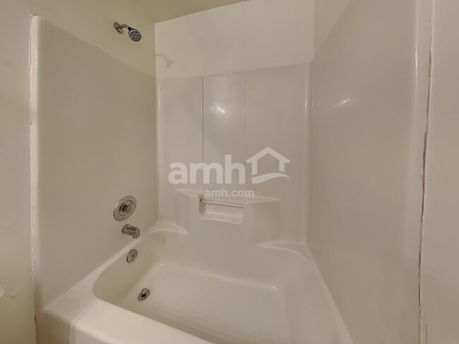 Building Photo - 4905 Heritage Woods Ct