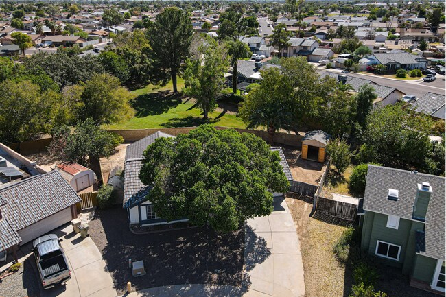 Building Photo - 5727 W Villa Maria Dr