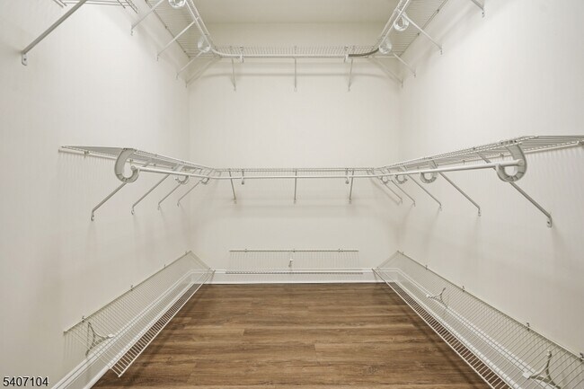 Building Photo - 2114 Elizabeth Ave