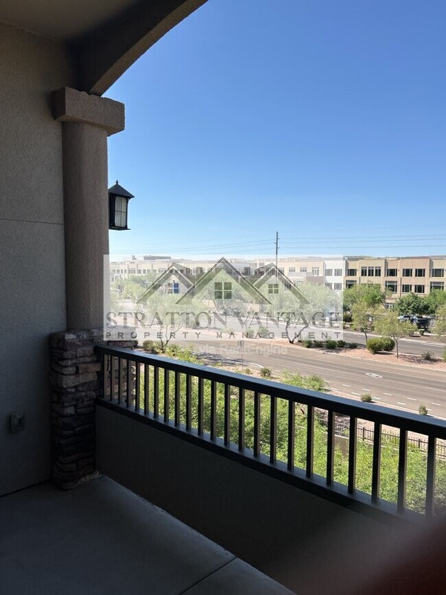 Building Photo - 5350 E Deer Valley Dr