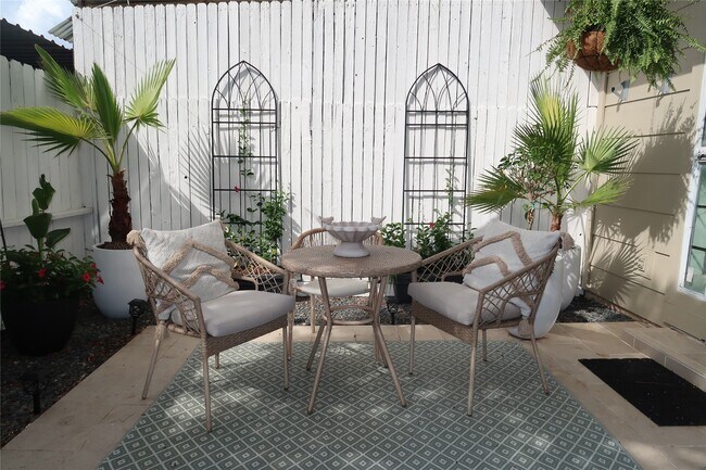 Building Photo - 14715 Barryknoll Ln