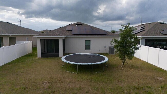 Building Photo - 4536 Lake Russell Rd