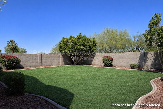 Building Photo - 22297 N 76th Dr