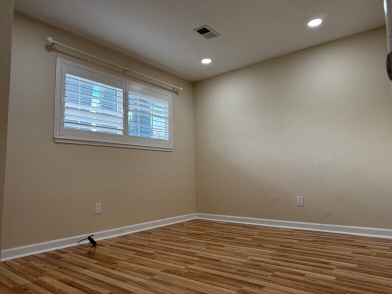 3rd bedroom - 1650 Farm Bureau Rd