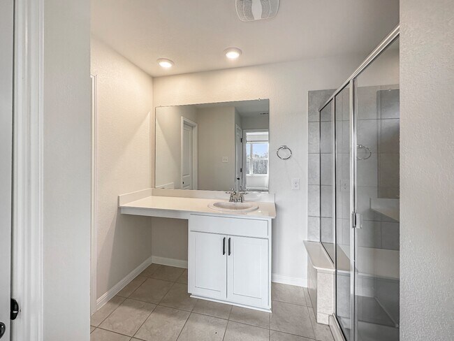 Building Photo - 14105 Fallsprings Way